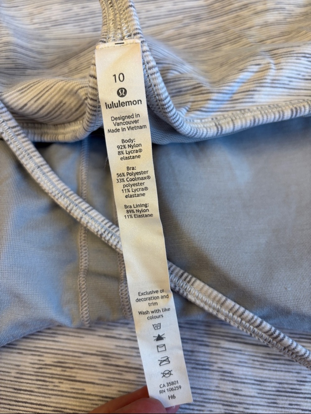 lululemon athletica Size 10 gray striped workout racerback tank built-in bra - Picture 12 of 12